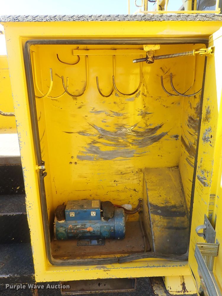 image for item DB7545 2004 Ford F750 Super Duty digger derrick truck