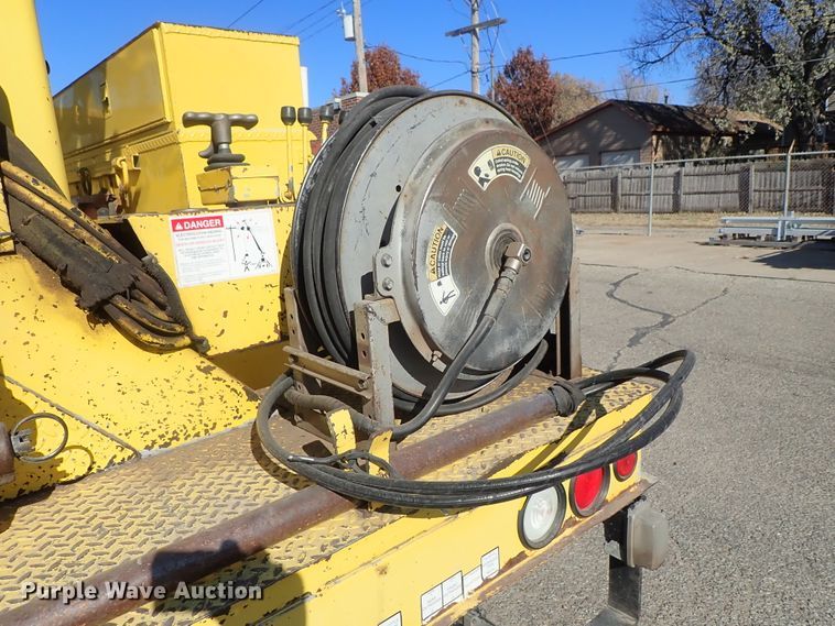 image for item DB7545 2004 Ford F750 Super Duty digger derrick truck