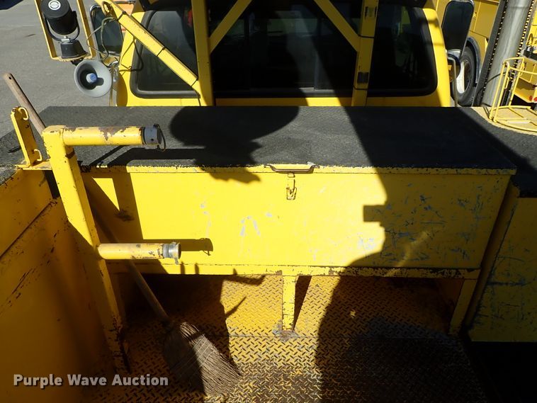 image for item DB7545 2004 Ford F750 Super Duty digger derrick truck