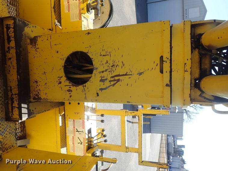 image for item DB7545 2004 Ford F750 Super Duty digger derrick truck