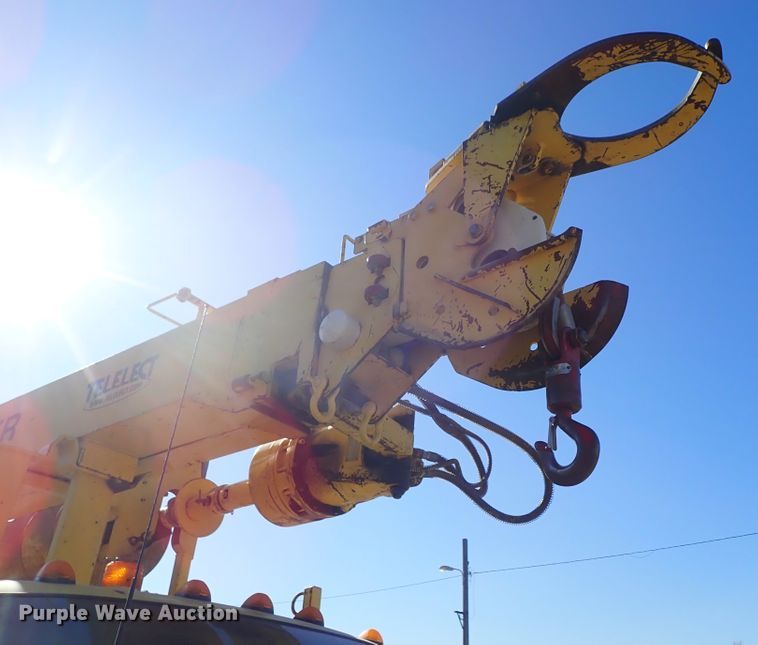 image for item DB7545 2004 Ford F750 Super Duty digger derrick truck