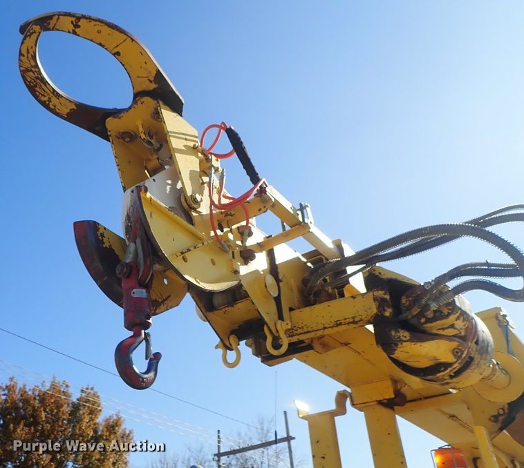 image for item DB7545 2004 Ford F750 Super Duty digger derrick truck