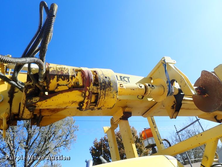 image for item DB7545 2004 Ford F750 Super Duty digger derrick truck