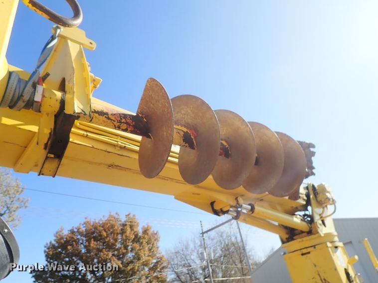 image for item DB7545 2004 Ford F750 Super Duty digger derrick truck