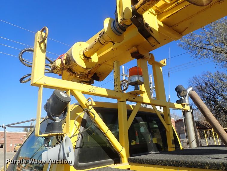 image for item DB7545 2004 Ford F750 Super Duty digger derrick truck