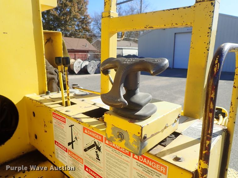 image for item DB7545 2004 Ford F750 Super Duty digger derrick truck