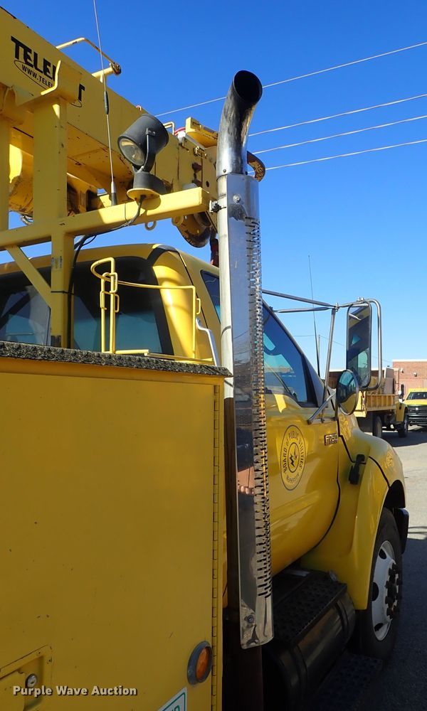 image for item DB7545 2004 Ford F750 Super Duty digger derrick truck