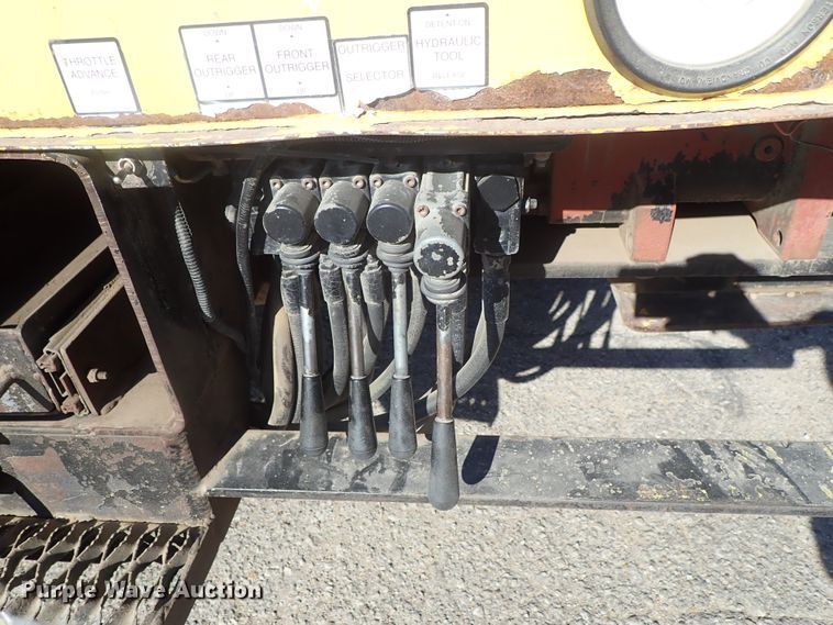 image for item DB7545 2004 Ford F750 Super Duty digger derrick truck