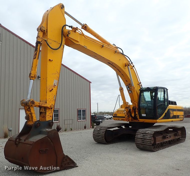image for item DB7554 1999 JCB JS330L excavator