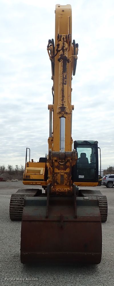 image for item DB7554 1999 JCB JS330L excavator