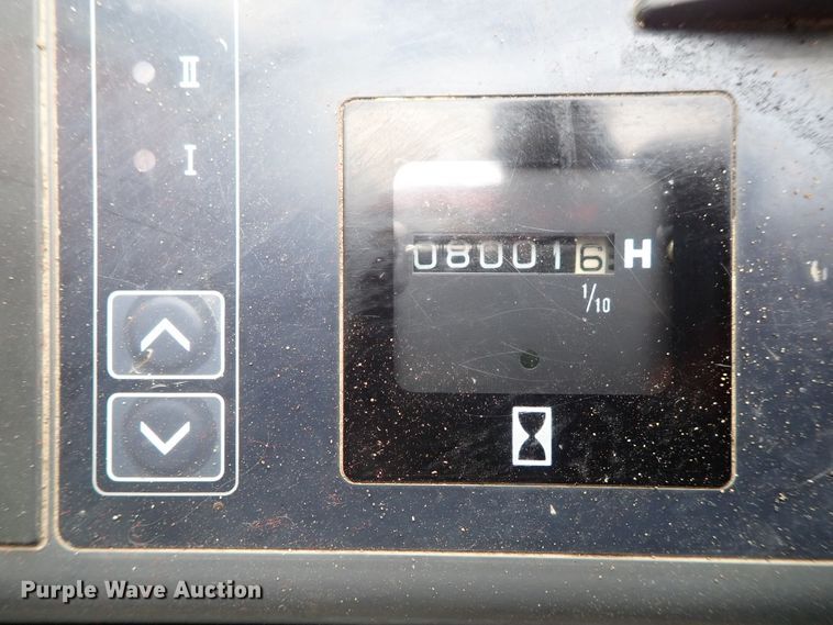 image for item DB7554 1999 JCB JS330L excavator