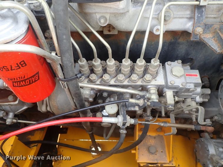 image for item DB7554 1999 JCB JS330L excavator