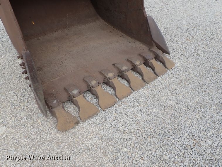 image for item DB7554 1999 JCB JS330L excavator