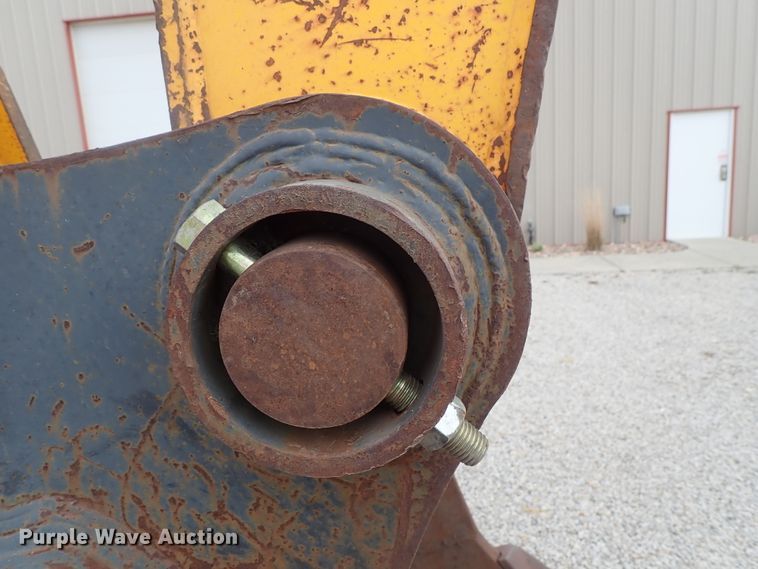 image for item DB7554 1999 JCB JS330L excavator