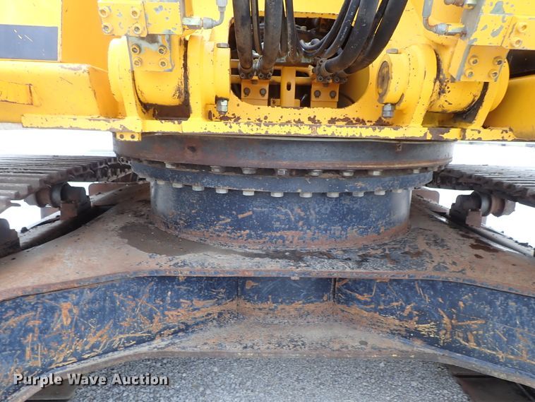 image for item DB7554 1999 JCB JS330L excavator