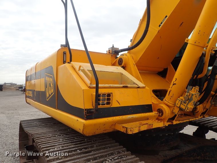image for item DB7554 1999 JCB JS330L excavator