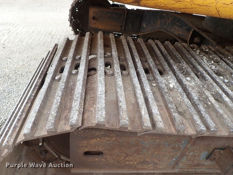 image for item DB7554 1999 JCB JS330L excavator