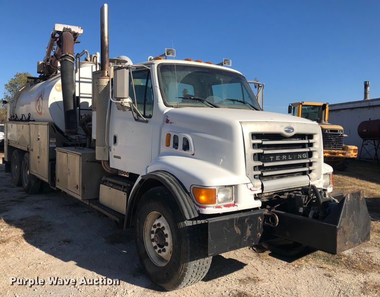 image for item DB7560 2003 Sterling L-Line vacuum truck