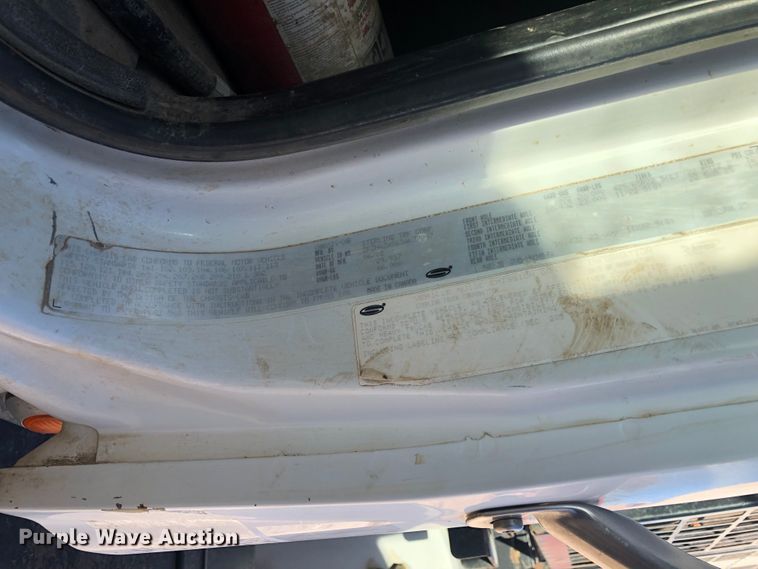 image for item DB7560 2003 Sterling L-Line vacuum truck