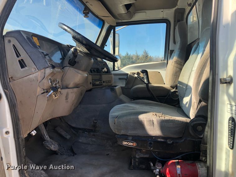 image for item DB7560 2003 Sterling L-Line vacuum truck