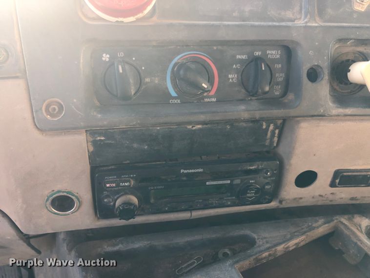 image for item DB7560 2003 Sterling L-Line vacuum truck