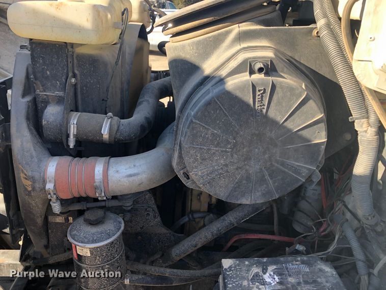 image for item DB7560 2003 Sterling L-Line vacuum truck