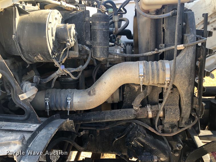 image for item DB7560 2003 Sterling L-Line vacuum truck