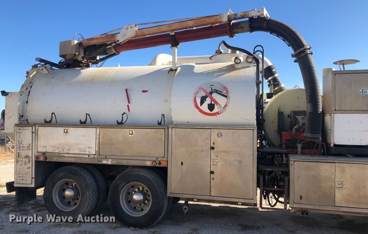 image for item DB7560 2003 Sterling L-Line vacuum truck