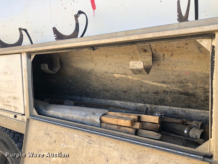 image for item DB7560 2003 Sterling L-Line vacuum truck