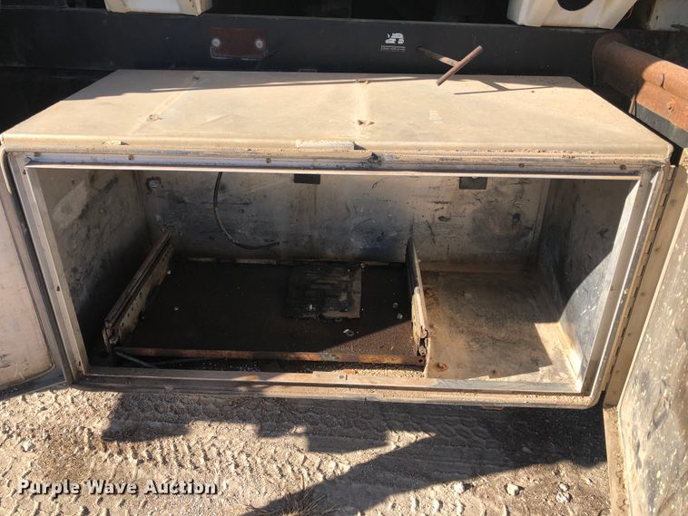 image for item DB7560 2003 Sterling L-Line vacuum truck