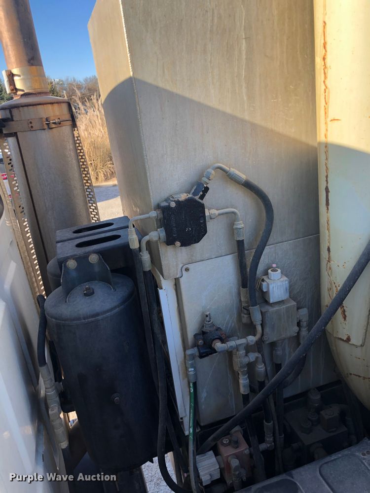 image for item DB7560 2003 Sterling L-Line vacuum truck