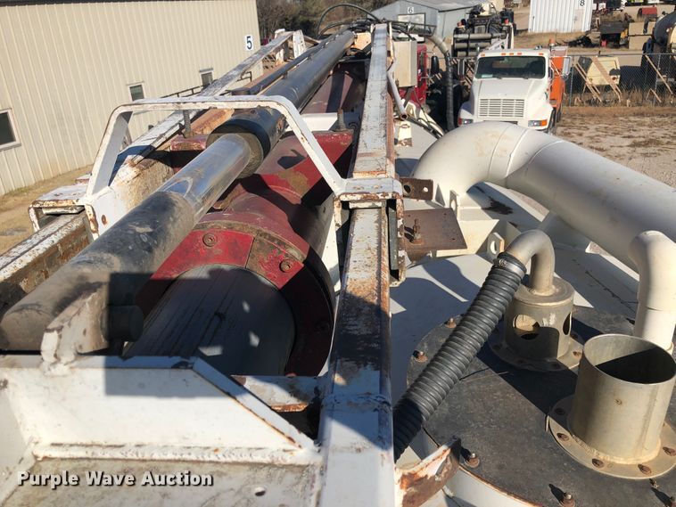 image for item DB7560 2003 Sterling L-Line vacuum truck