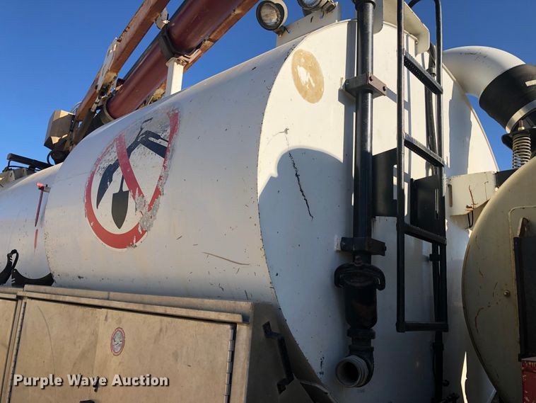 image for item DB7560 2003 Sterling L-Line vacuum truck