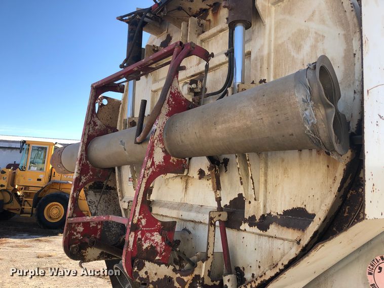 image for item DB7560 2003 Sterling L-Line vacuum truck