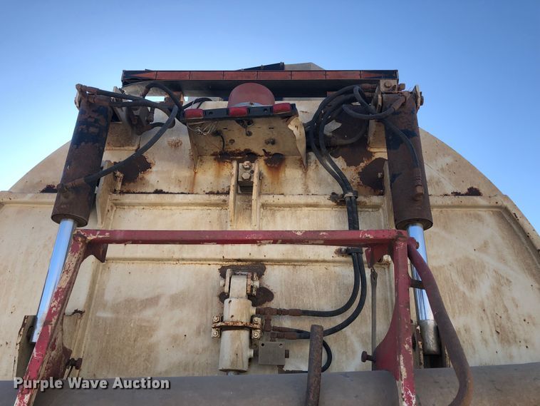 image for item DB7560 2003 Sterling L-Line vacuum truck