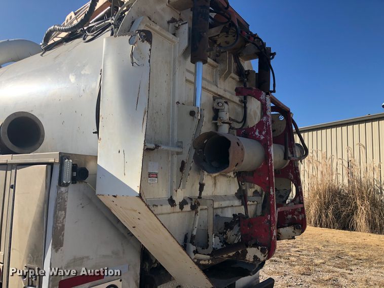 image for item DB7560 2003 Sterling L-Line vacuum truck