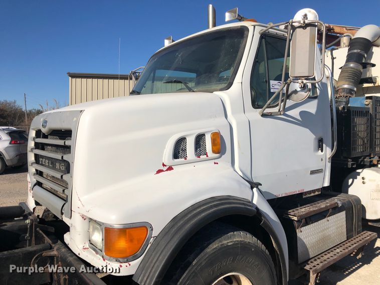image for item DB7560 2003 Sterling L-Line vacuum truck