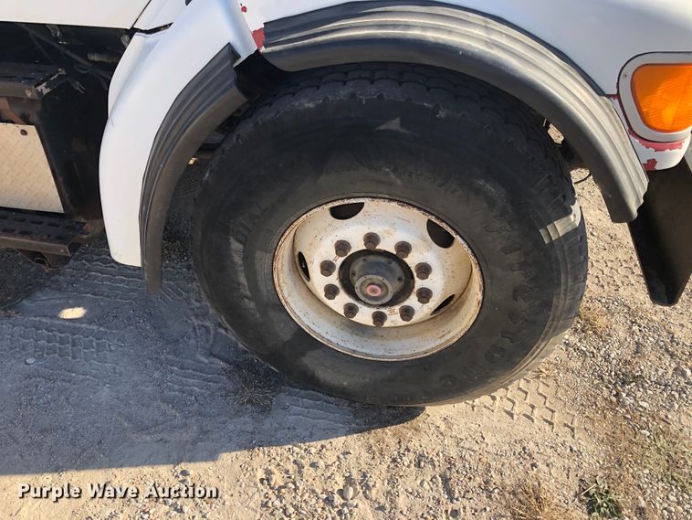 image for item DB7560 2003 Sterling L-Line vacuum truck