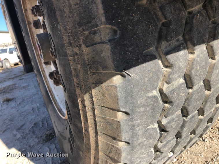 image for item DB7560 2003 Sterling L-Line vacuum truck