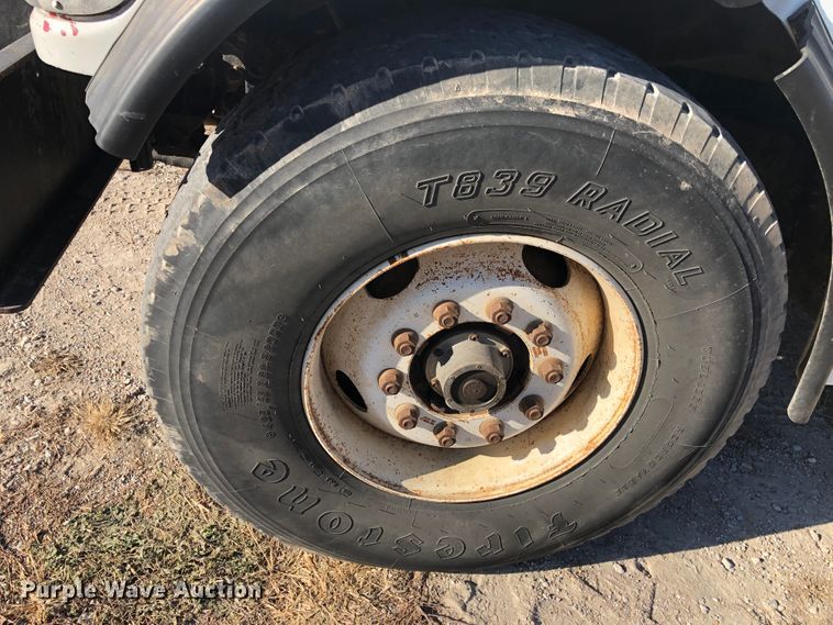 image for item DB7560 2003 Sterling L-Line vacuum truck