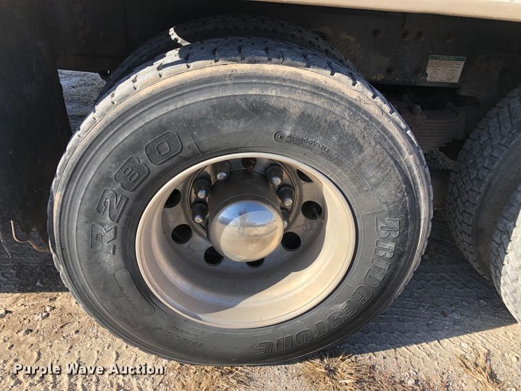 image for item DB7560 2003 Sterling L-Line vacuum truck