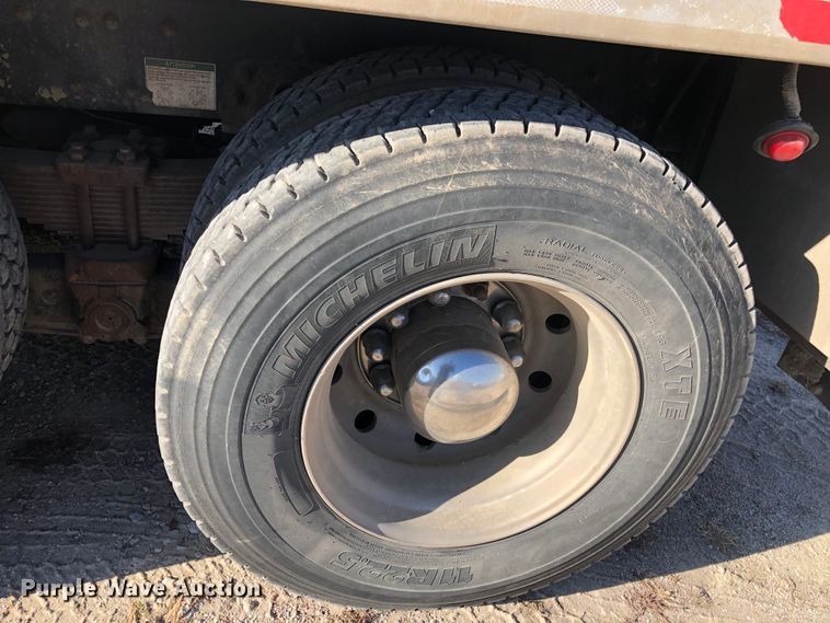 image for item DB7560 2003 Sterling L-Line vacuum truck