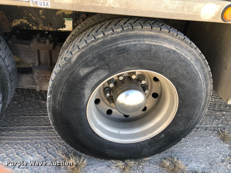 image for item DB7560 2003 Sterling L-Line vacuum truck