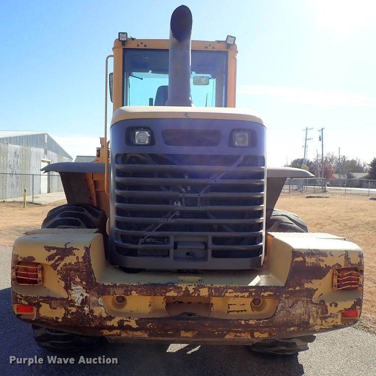 image for item DB7561 2004 Volvo L90E wheel loader