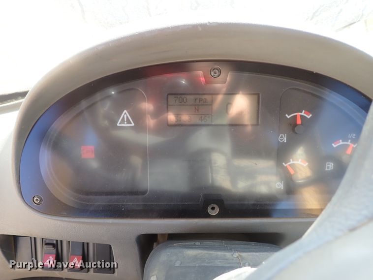 image for item DB7561 2004 Volvo L90E wheel loader