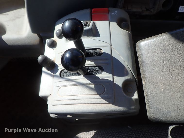 image for item DB7561 2004 Volvo L90E wheel loader