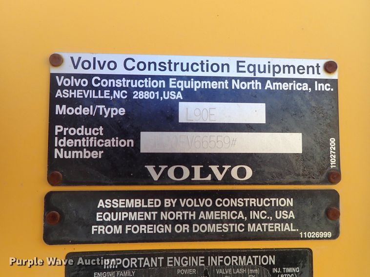 image for item DB7561 2004 Volvo L90E wheel loader