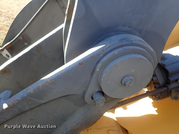 image for item DB7561 2004 Volvo L90E wheel loader