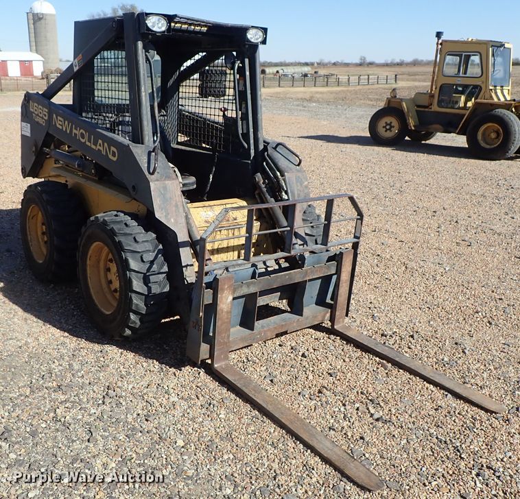 image for item DB7575 1994 New Holland LX665 Turbo skid steer