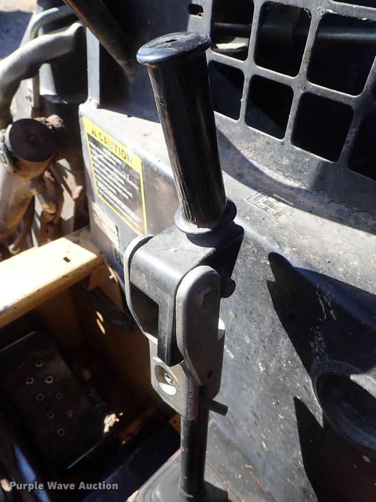 image for item DB7575 1994 New Holland LX665 Turbo skid steer